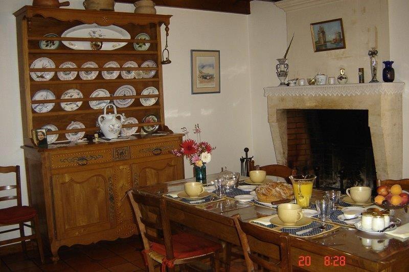 Chambres D'Hotes Domaine Le Fragnaud Saint-Porchaire Luaran gambar